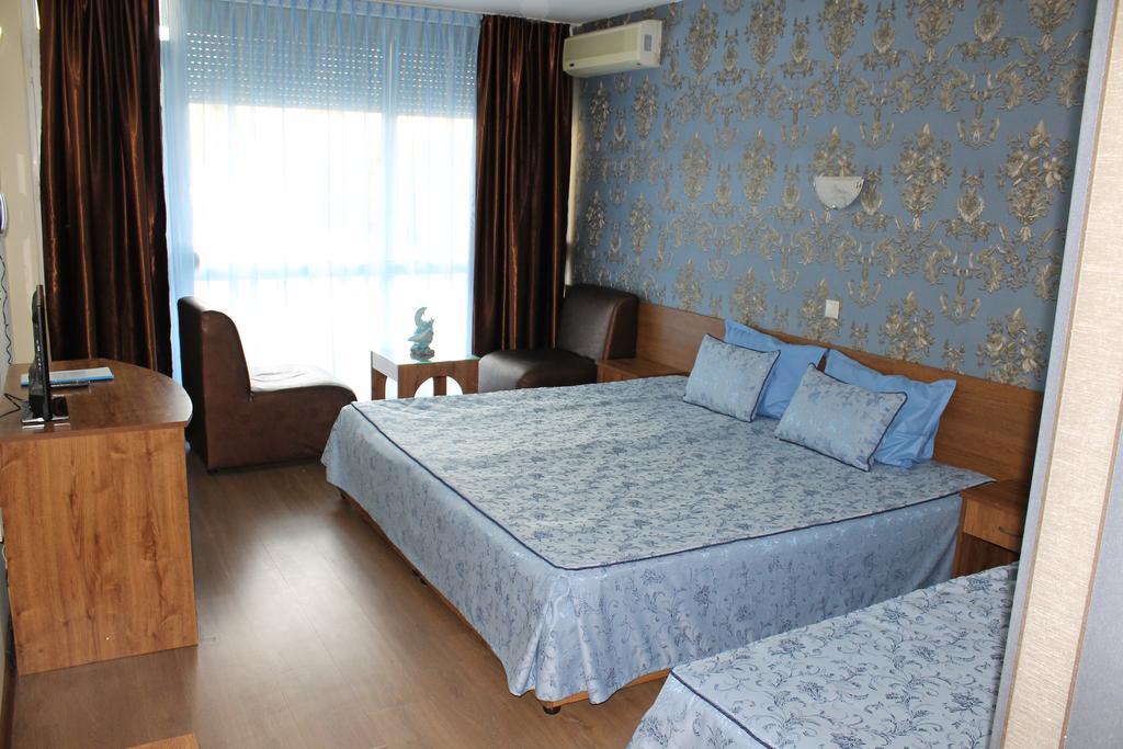 Семеен Хотел Идън Sveti Vlas Exterior photo
